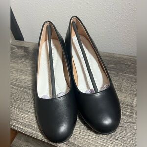 Journee Collection Black Women's Flats